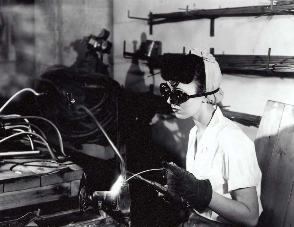 world war 2 welder