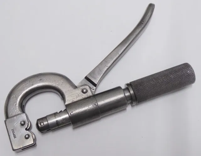 hand knurling tool